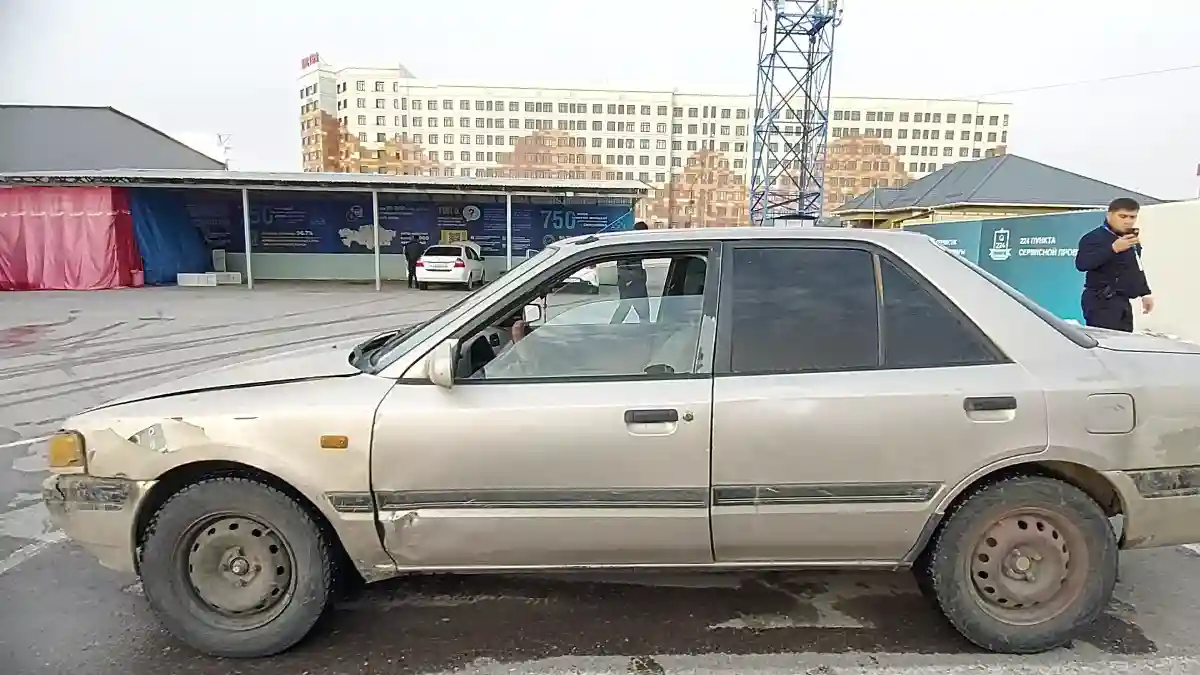 Mazda 323 1992 года за 700 000 тг. в Шымкент
