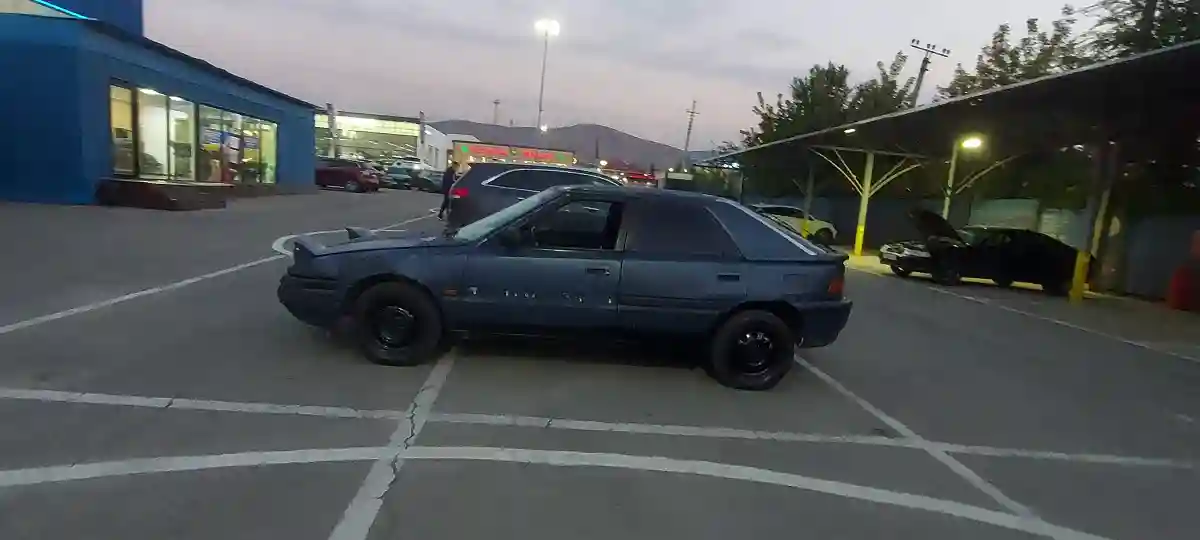 Mazda 323 1990 года за 420 000 тг. в Алматы