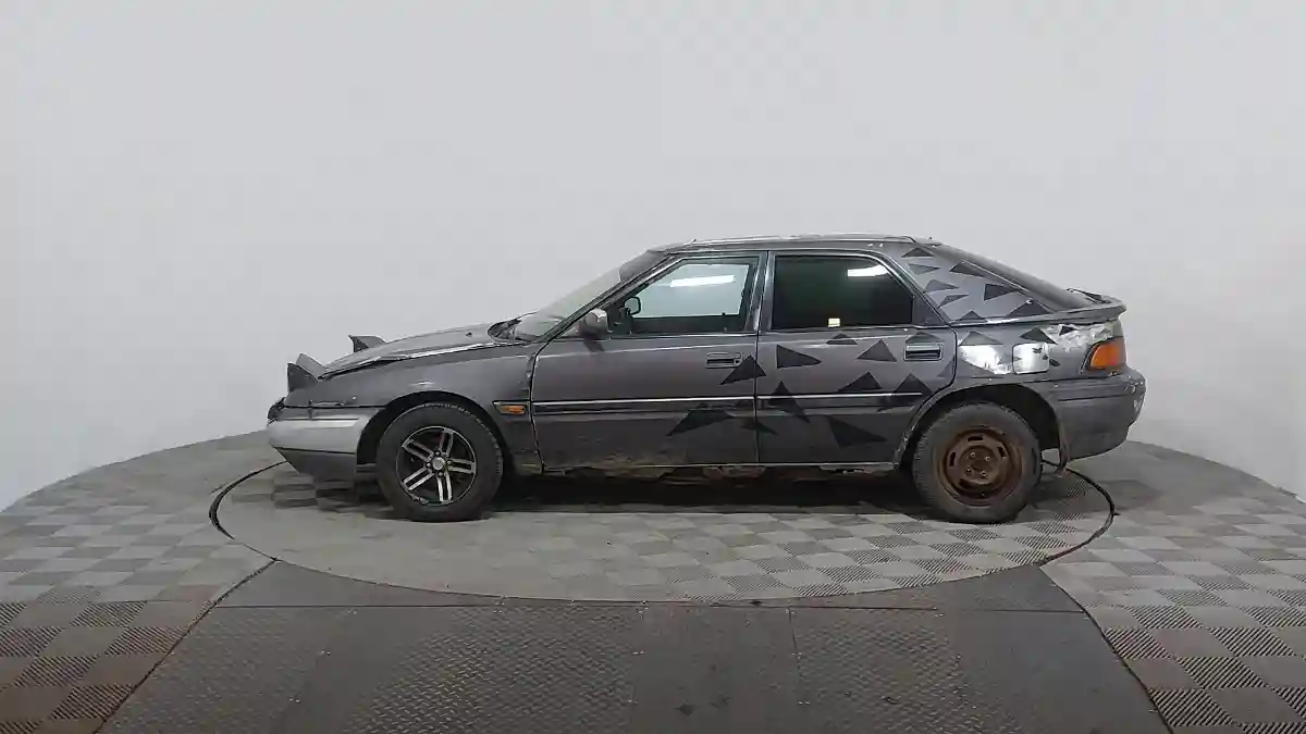 Mazda 323 1992 года за 260 000 тг. в Астана