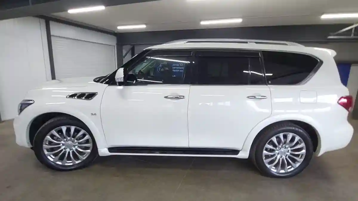 Infiniti QX80 2016 года за 20 000 000 тг. в Астана