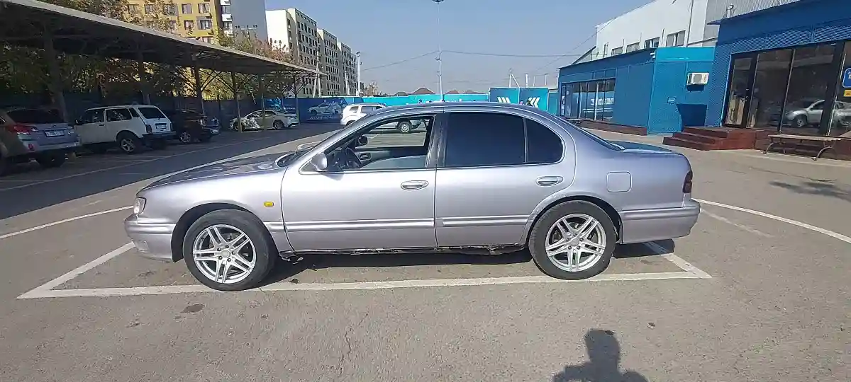 Nissan Maxima 1996 года за 1 500 000 тг. в Алматы
