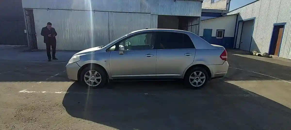 Nissan Tiida 2007 года за 5 000 000 тг. в Атырау