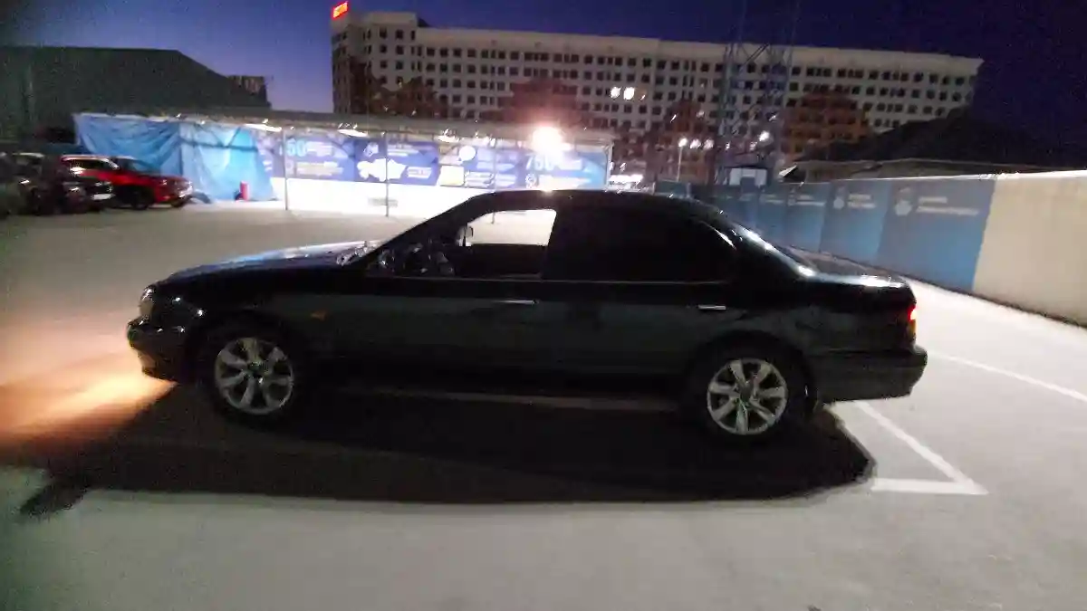 Nissan Maxima 1996 года за 2 500 000 тг. в Шымкент