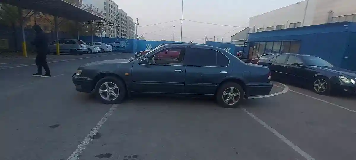 Nissan Maxima 1998 года за 1 400 000 тг. в Алматы