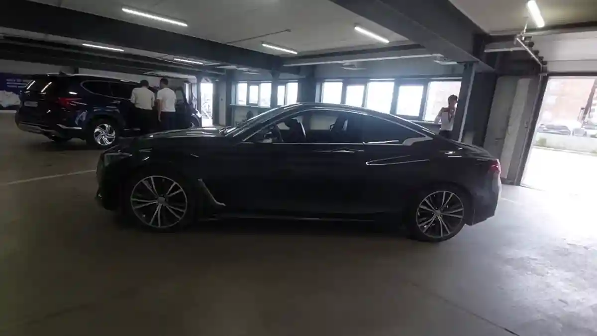 Infiniti Q60 2020 года за 16 000 000 тг. в Астана