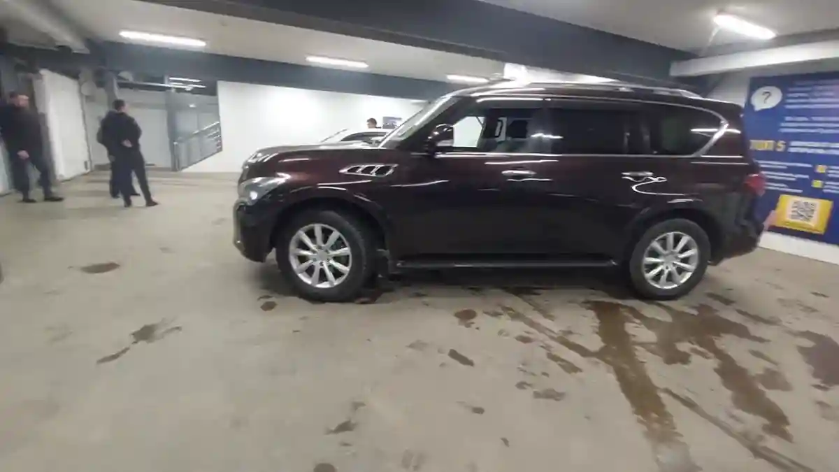 Infiniti QX56 2011 года за 10 000 000 тг. в Астана