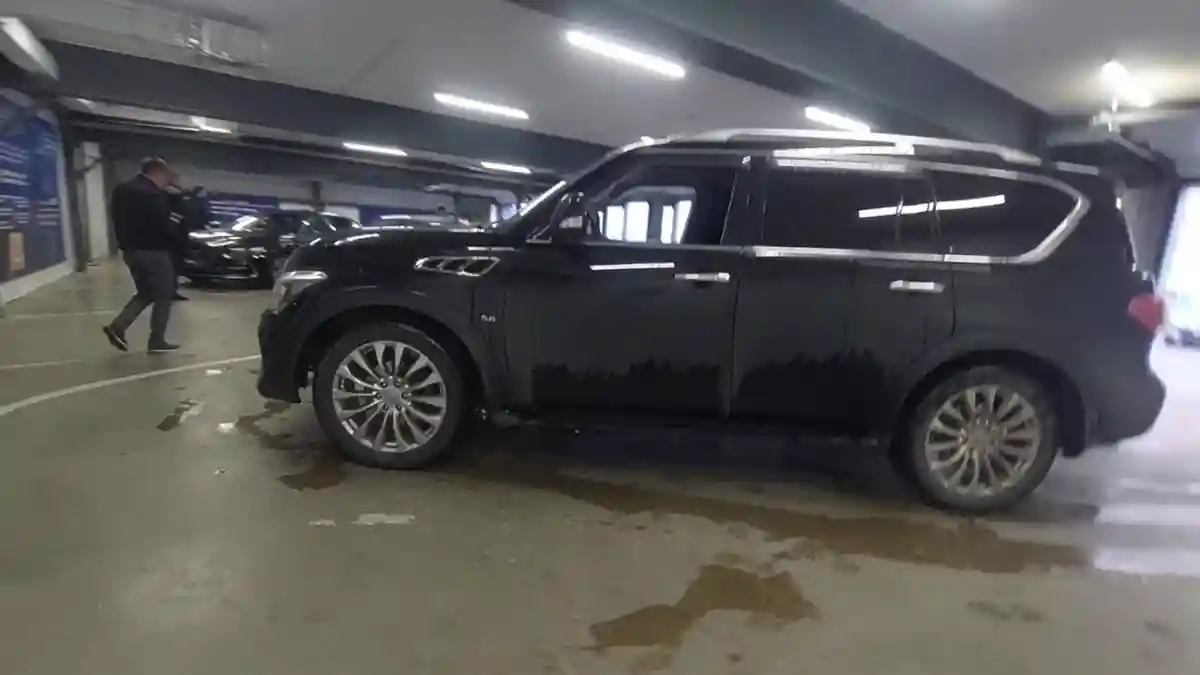 Infiniti QX80 2014 года за 14 000 000 тг. в Астана