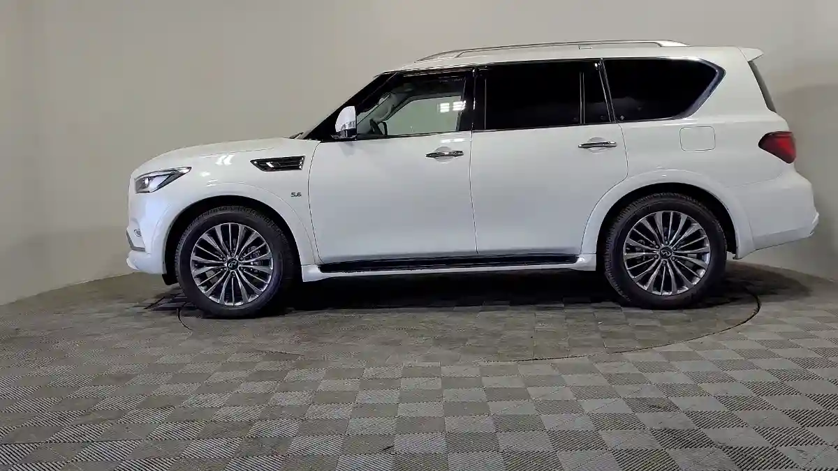 Infiniti QX80 2018 года за 22 490 000 тг. в Алматы