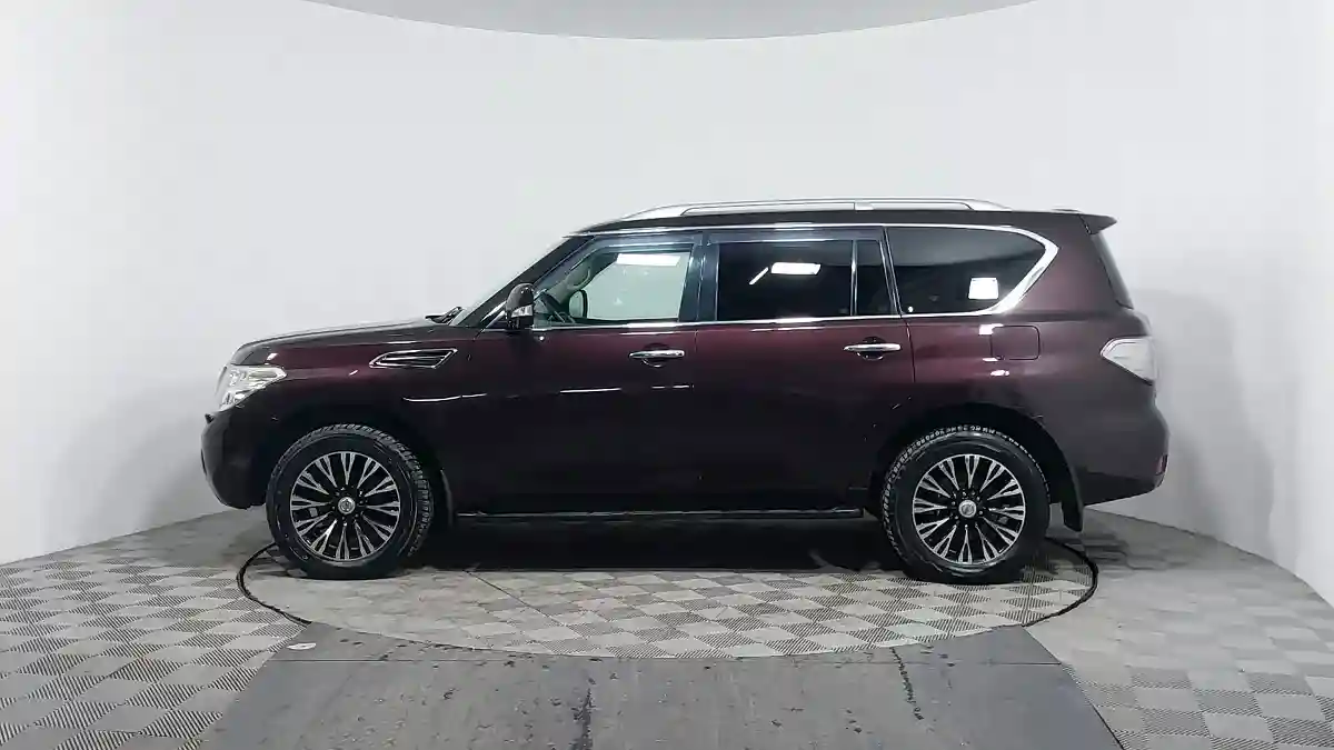 Nissan Patrol 2011 года за 10 590 000 тг. в Астана