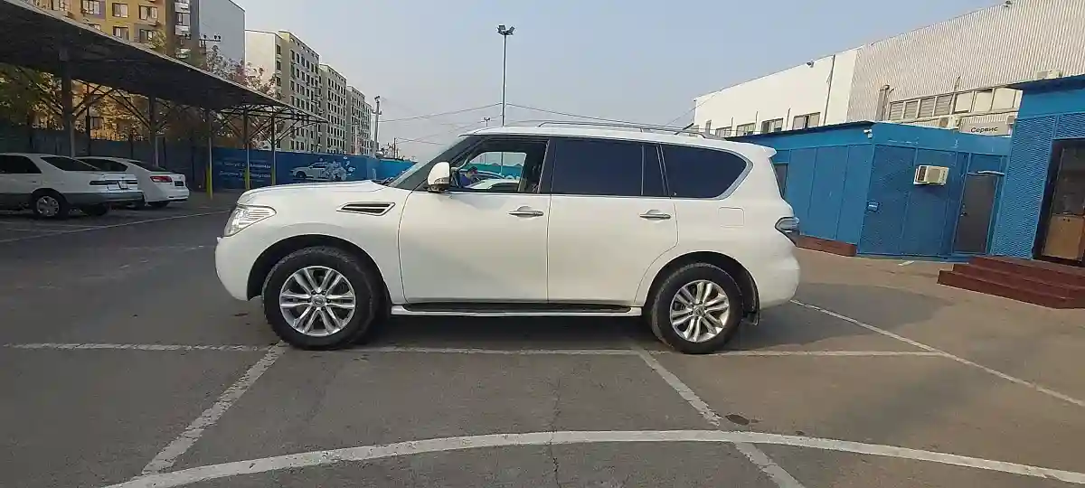 Nissan Patrol 2011 года за 9 500 000 тг. в Алматы