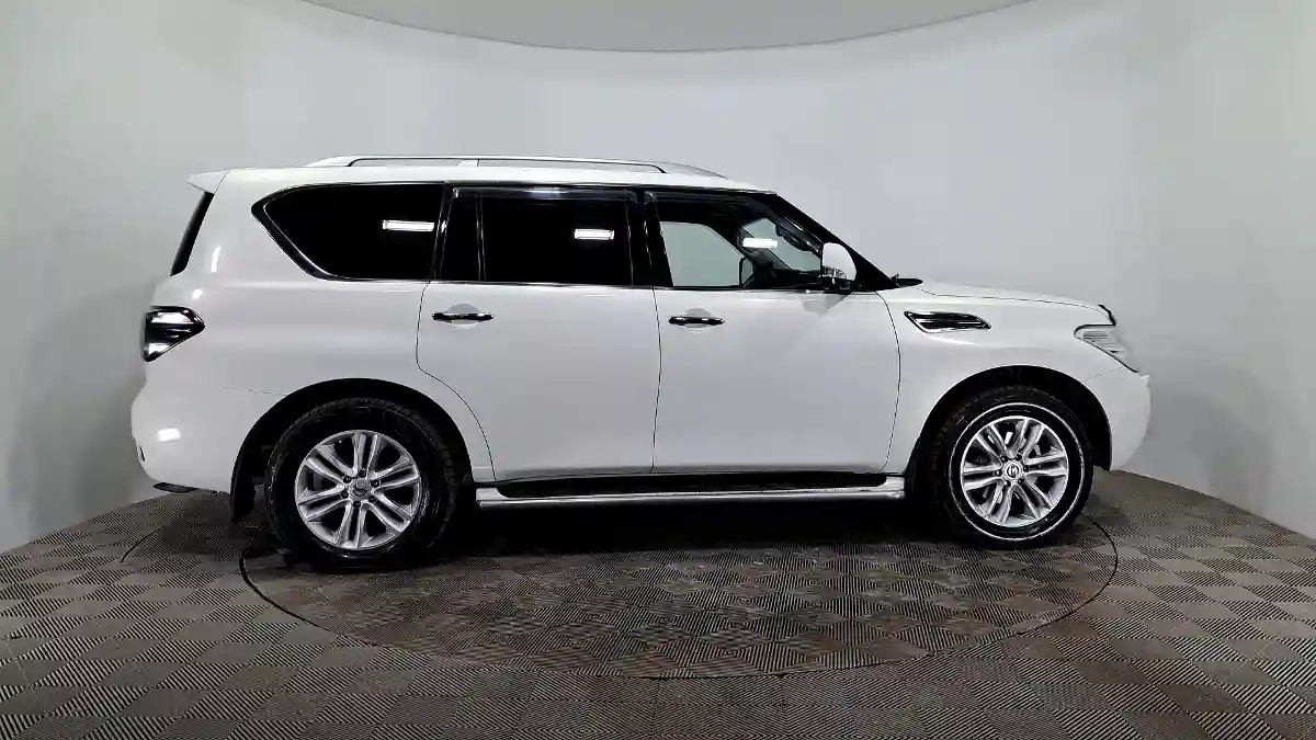Nissan Patrol 2012 года за 10 500 000 тг. в Астана