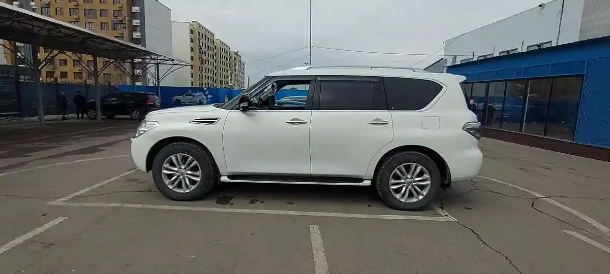 Nissan Patrol 2012 года за 10 000 000 тг. в Алматы