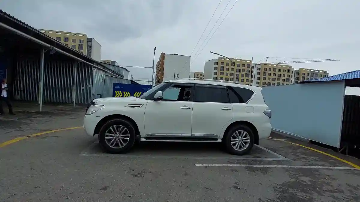 Nissan Patrol 2013 года за 12 000 000 тг. в Алматы