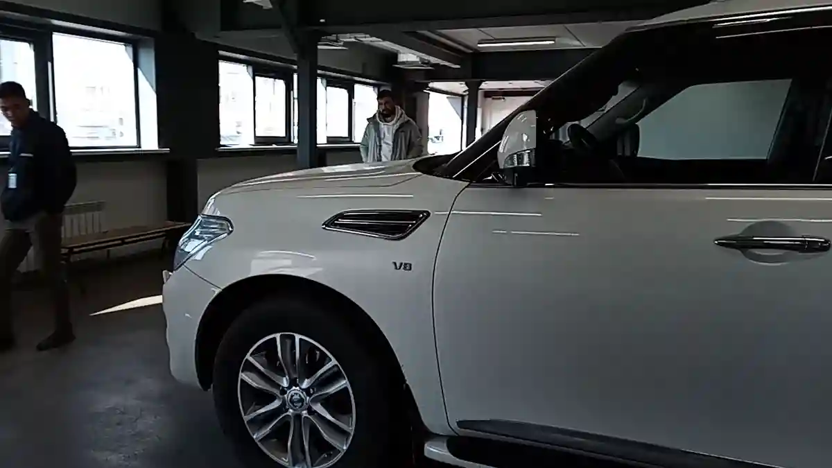 Nissan Patrol 2013 года за 13 500 000 тг. в Астана
