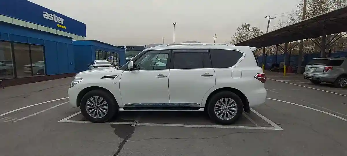 Nissan Patrol 2014 года за 15 000 000 тг. в Алматы
