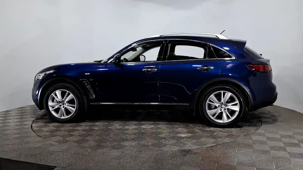 Infiniti QX70 2014 года за 10 212 000 тг. в Астана