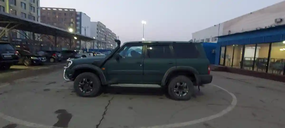 Nissan Patrol 2000 года за 6 000 000 тг. в Алматы