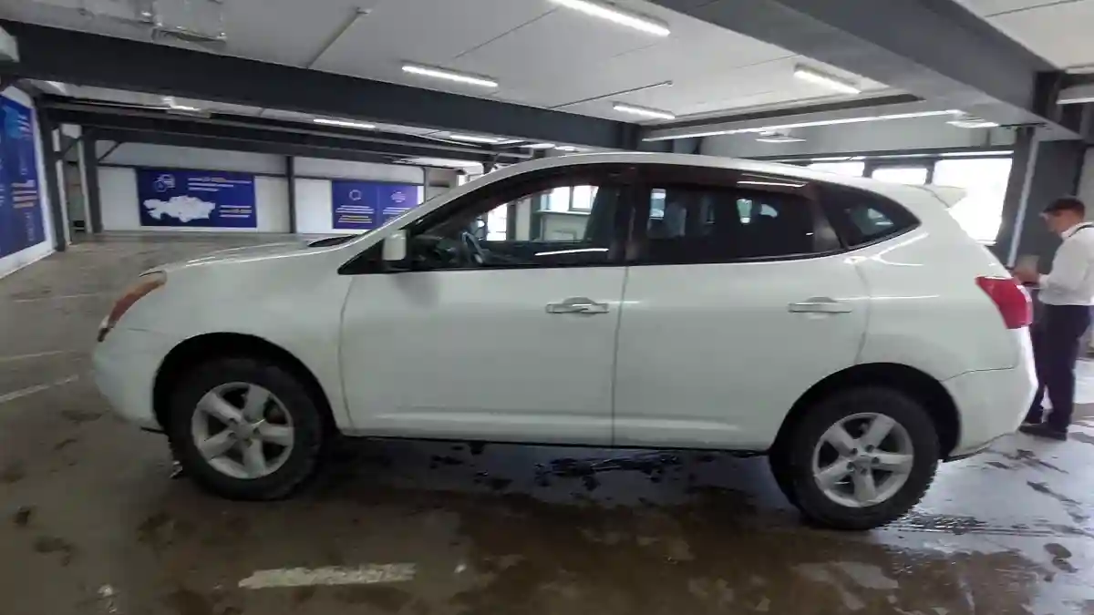 Nissan Rogue 2010 года за 5 500 000 тг. в Астана