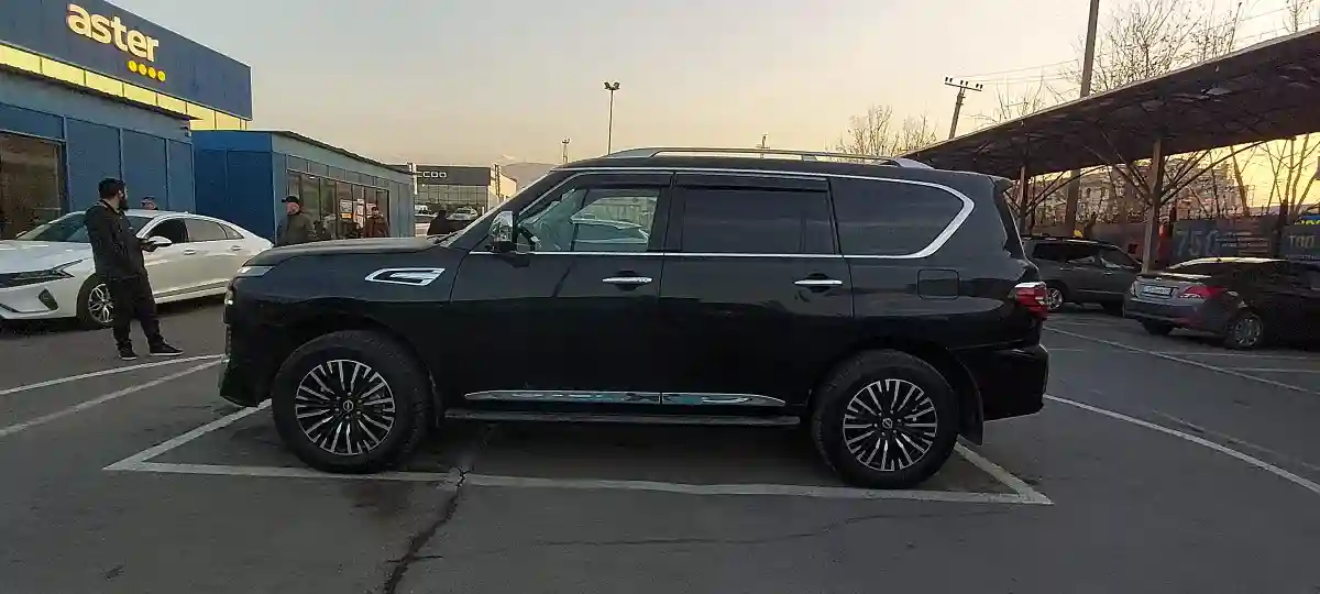 Nissan Patrol 2022 года за 35 000 000 тг. в Алматы