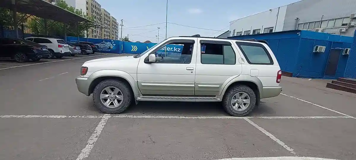 Infiniti QX4 1998 года за 2 300 000 тг. в Алматы