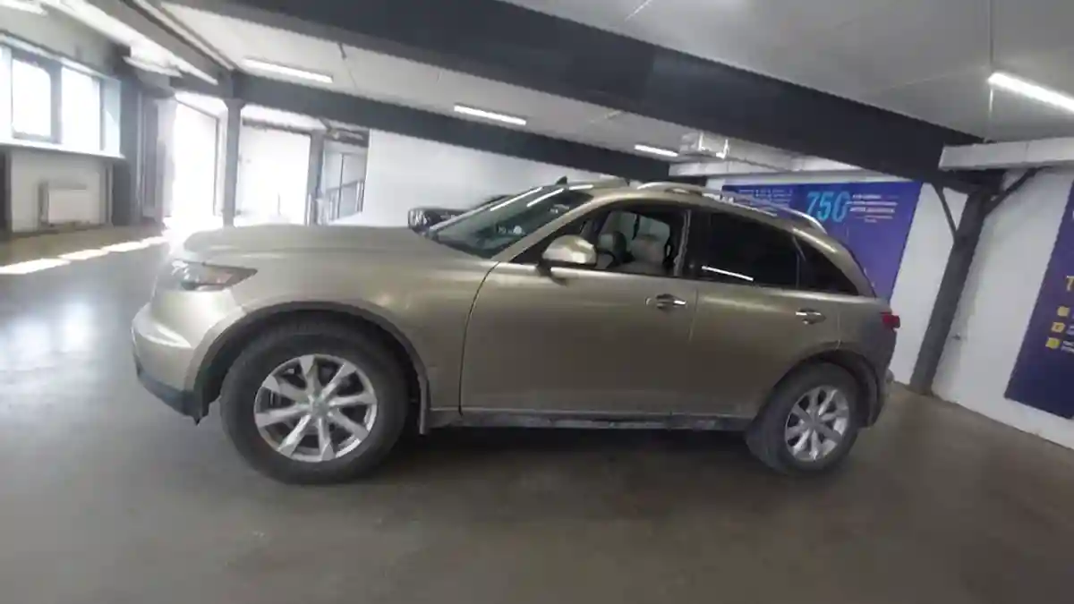 Infiniti FX 2004 года за 2 790 000 тг. в Астана