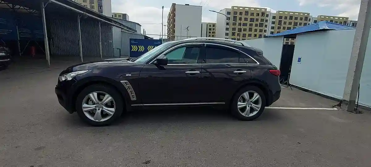 Infiniti FX 2010 года за 11 000 000 тг. в Алматы