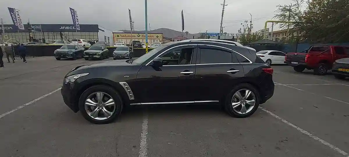 Infiniti FX 2008 года за 9 000 000 тг. в Алматы