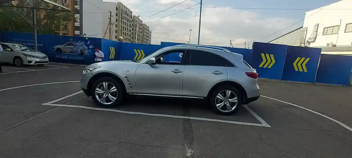 Infiniti FX 2009 года за 9 500 000 тг. в Алматы