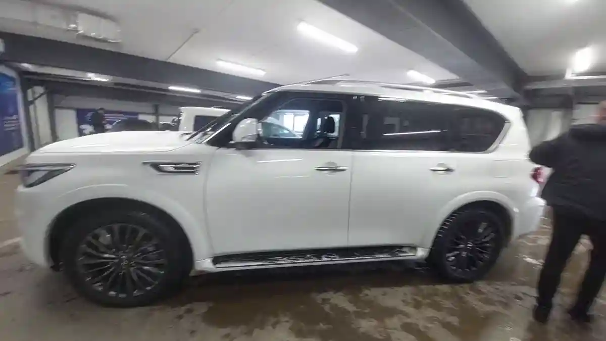 Infiniti QX80 2024 года за 43 000 000 тг. в Астана