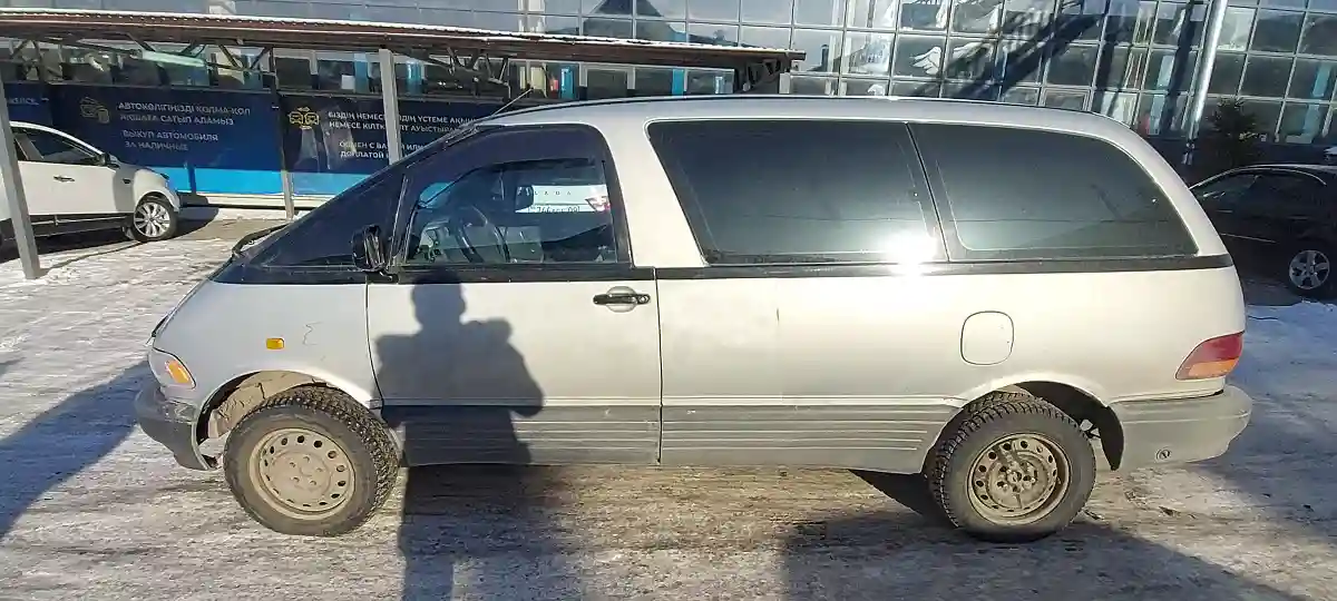 Toyota Previa 1993 года за 3 000 000 тг. в Караганда