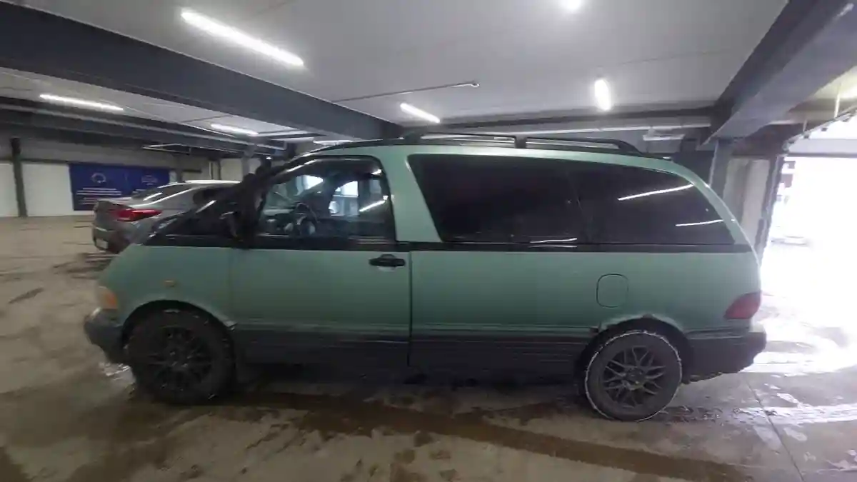 Toyota Previa 1997 года за 2 000 000 тг. в Астана