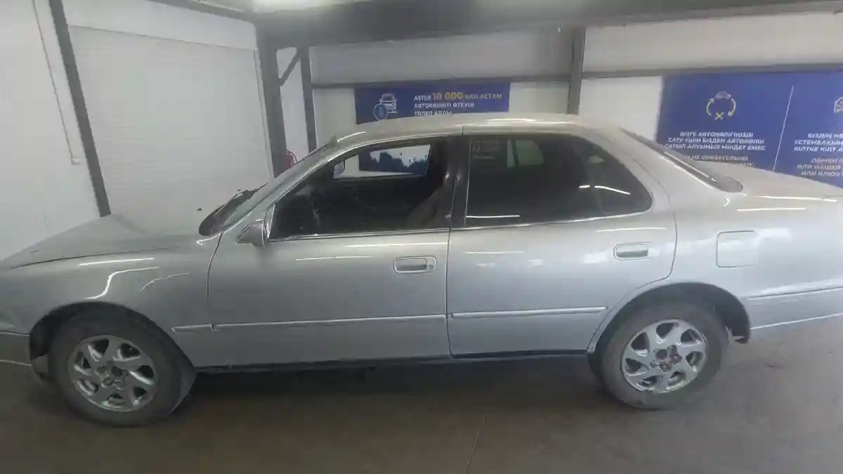 Toyota Camry 1993 года за 2 000 000 тг. в Астана
