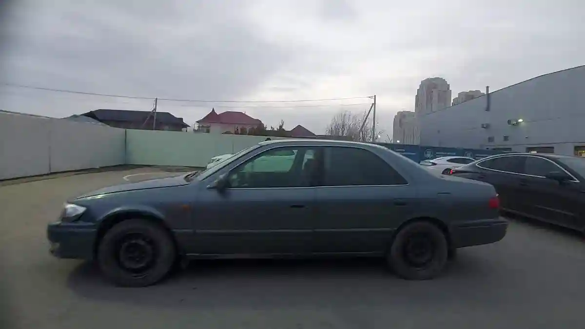 Toyota Camry 2001 года за 3 000 000 тг. в Шымкент