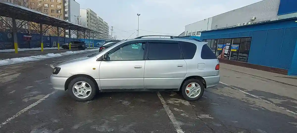 Toyota Picnic 1998 года за 3 500 000 тг. в Алматы