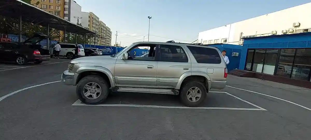 Toyota 4Runner 1999 года за 2 500 000 тг. в Алматы