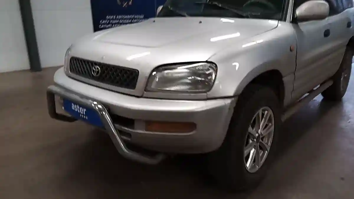 Toyota RAV4 1998 года за 2 500 000 тг. в Астана