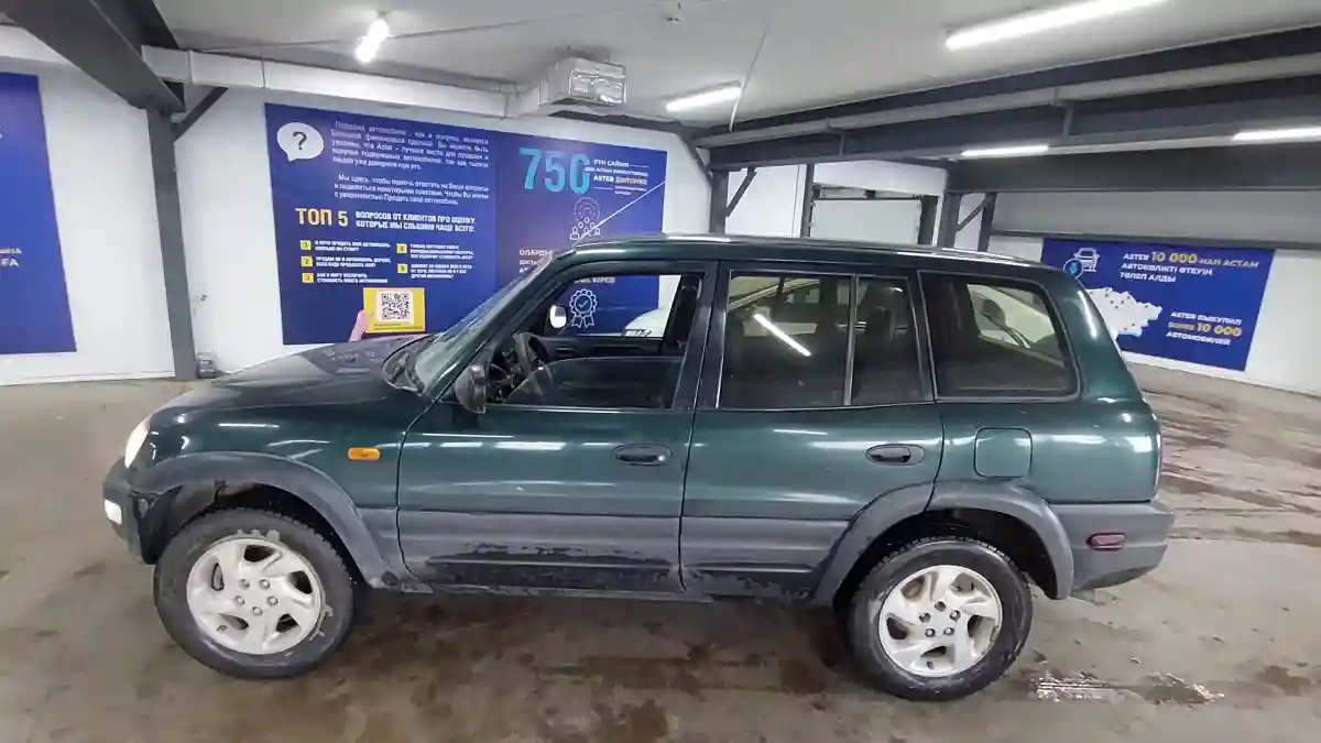 Toyota RAV4 1997 года за 3 000 000 тг. в Астана