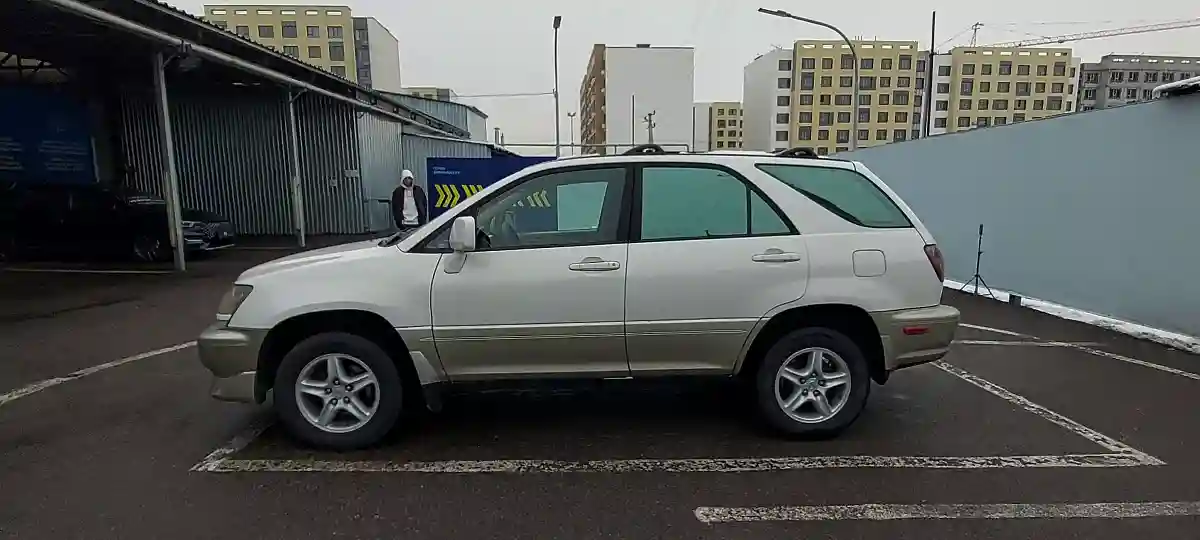 Lexus RX 1999 года за 4 500 000 тг. в Алматы