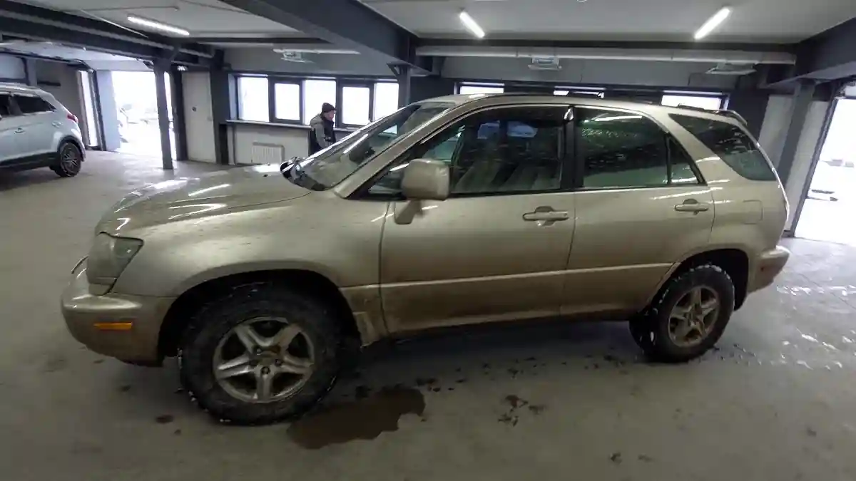 Lexus RX 1999 года за 4 390 000 тг. в Астана