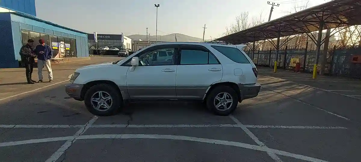 Lexus RX 2000 года за 4 500 000 тг. в Алматы