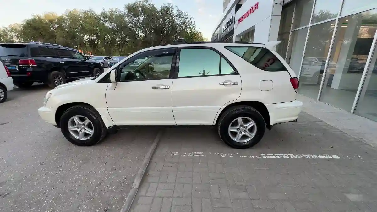 Lexus RX 1999 года за 3 990 000 тг. в Актобе