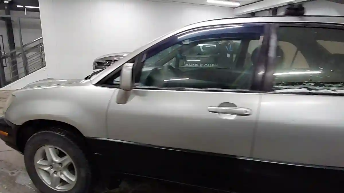 Lexus RX 1999 года за 4 600 000 тг. в Астана