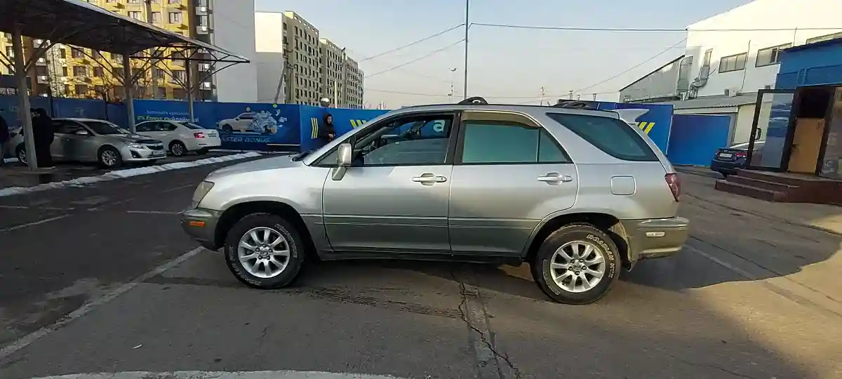 Lexus RX 2000 года за 3 000 000 тг. в Алматы