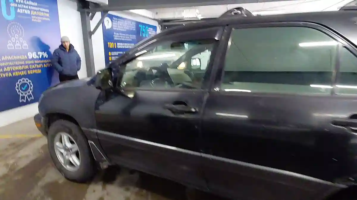 Lexus RX 1999 года за 4 000 000 тг. в Астана