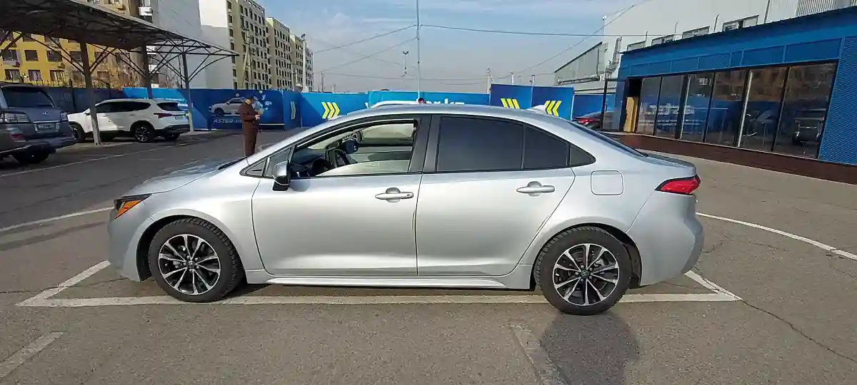 Toyota Corolla 2021 года за 9 000 000 тг. в Алматы