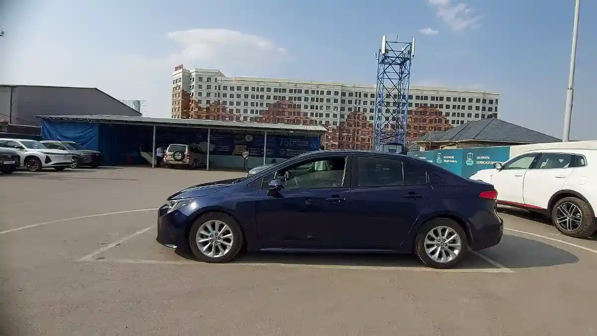Toyota Corolla 2019 года за 9 000 000 тг. в Шымкент