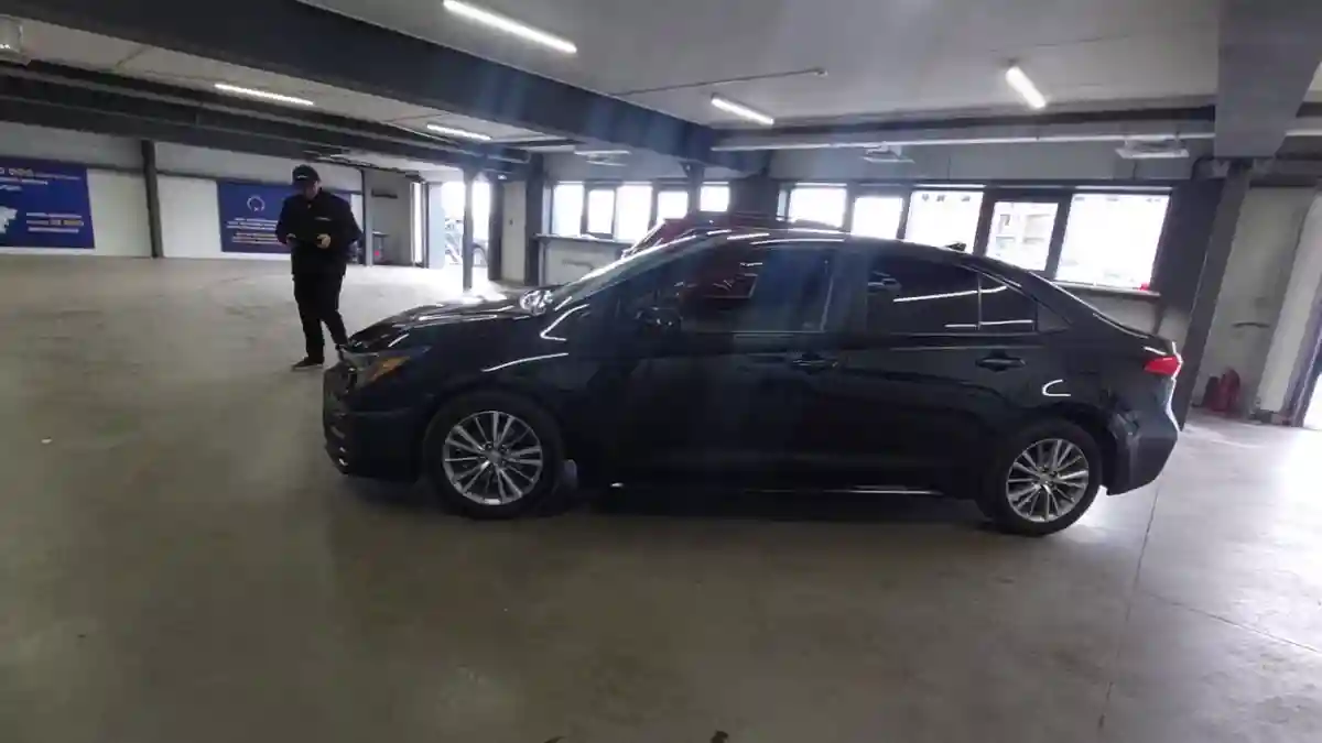 Toyota Corolla 2019 года за 9 000 000 тг. в Астана