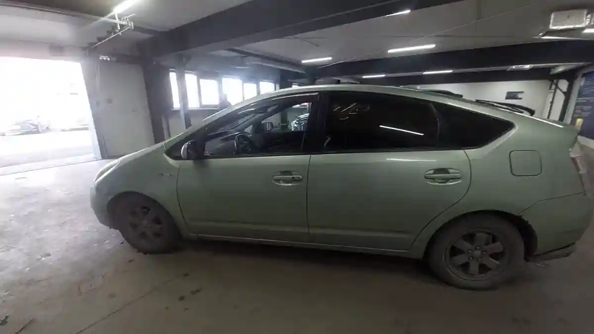 Toyota Prius 2007 года за 3 500 000 тг. в Астана