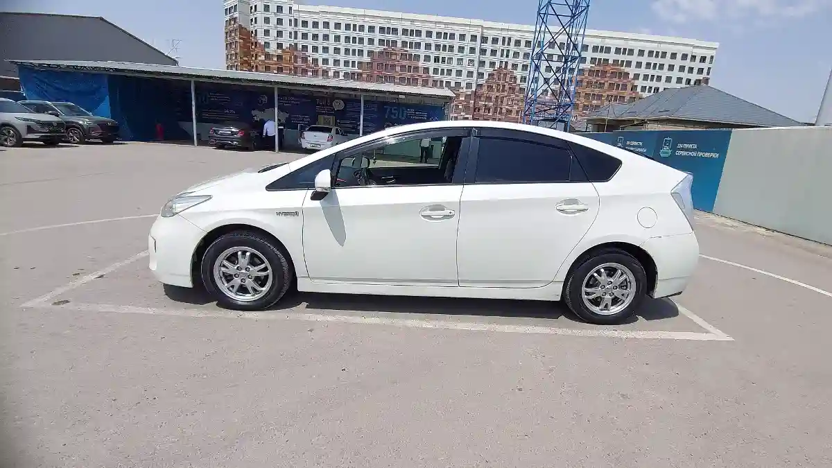 Toyota Prius 2012 года за 7 000 000 тг. в Шымкент