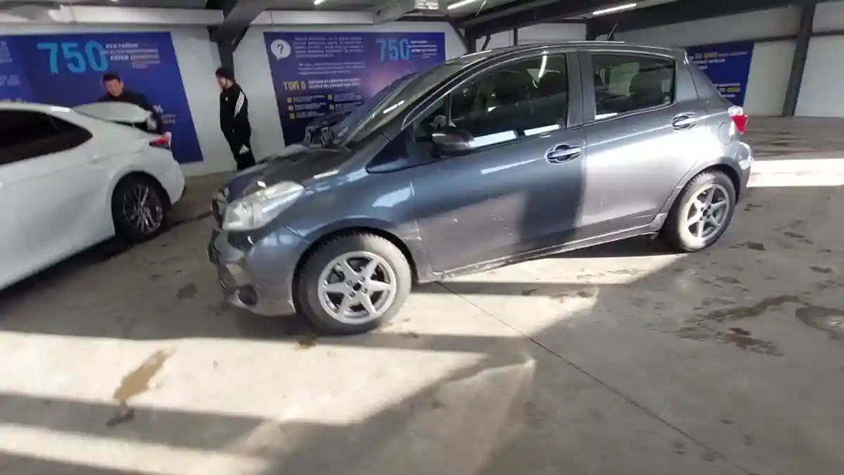 Toyota Yaris 2012 года за 4 000 000 тг. в Астана